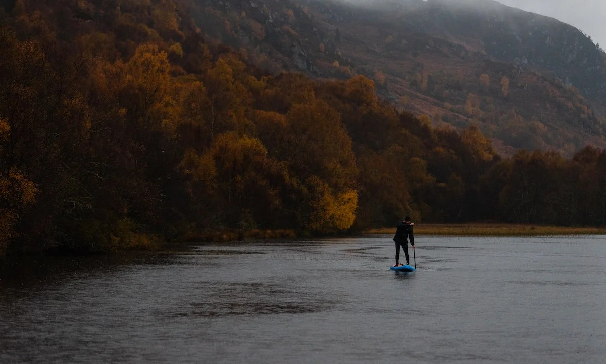 Out paddling on Loch Ruthven on an Autumn evening, Scotland. | Photo: Johny Cook