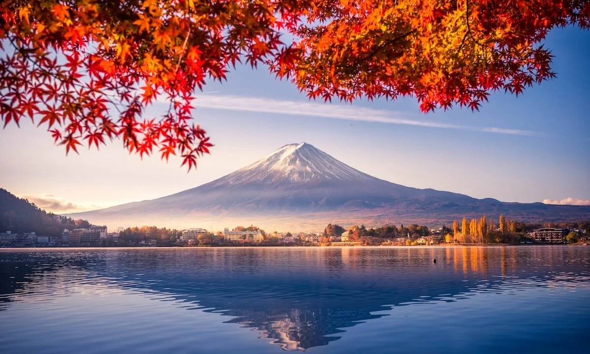 Top 10 Fall Paddleboarding Destinations