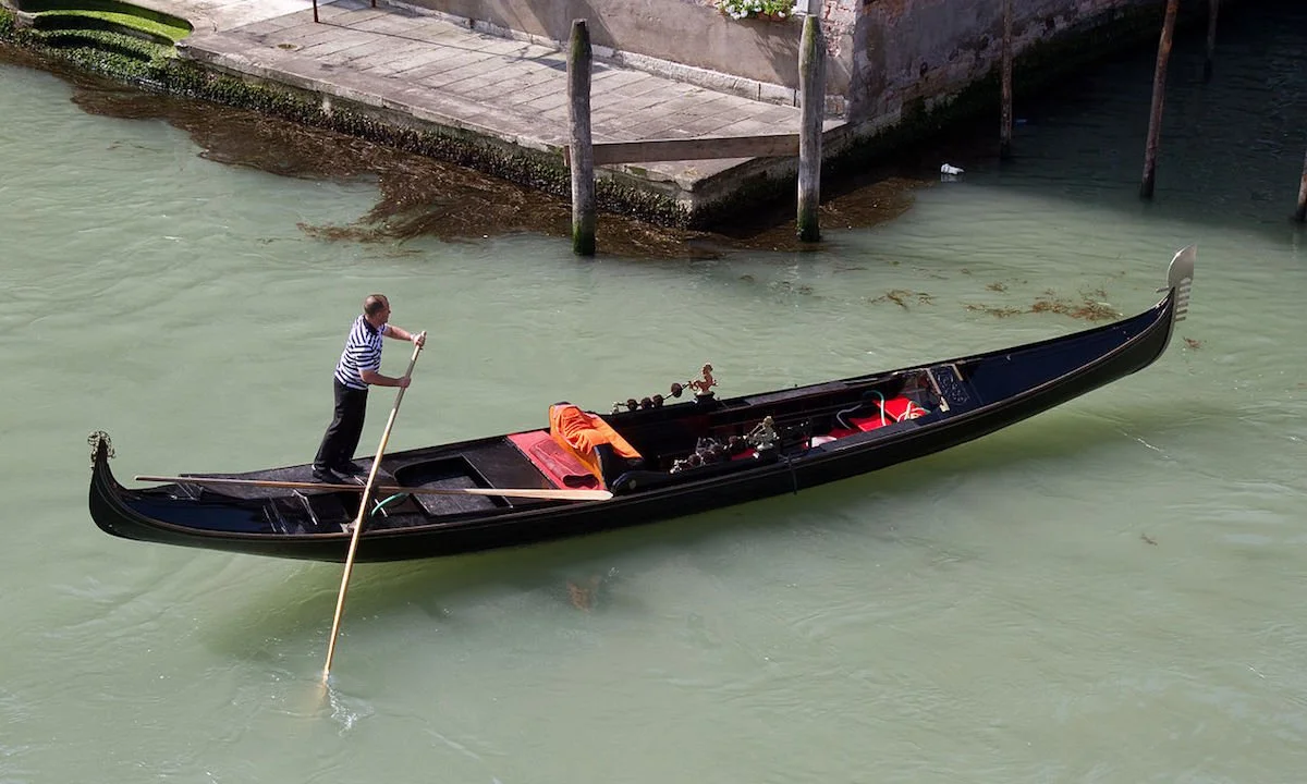 Gondola in Venice, Italy. | Photo: Tony Hisgett