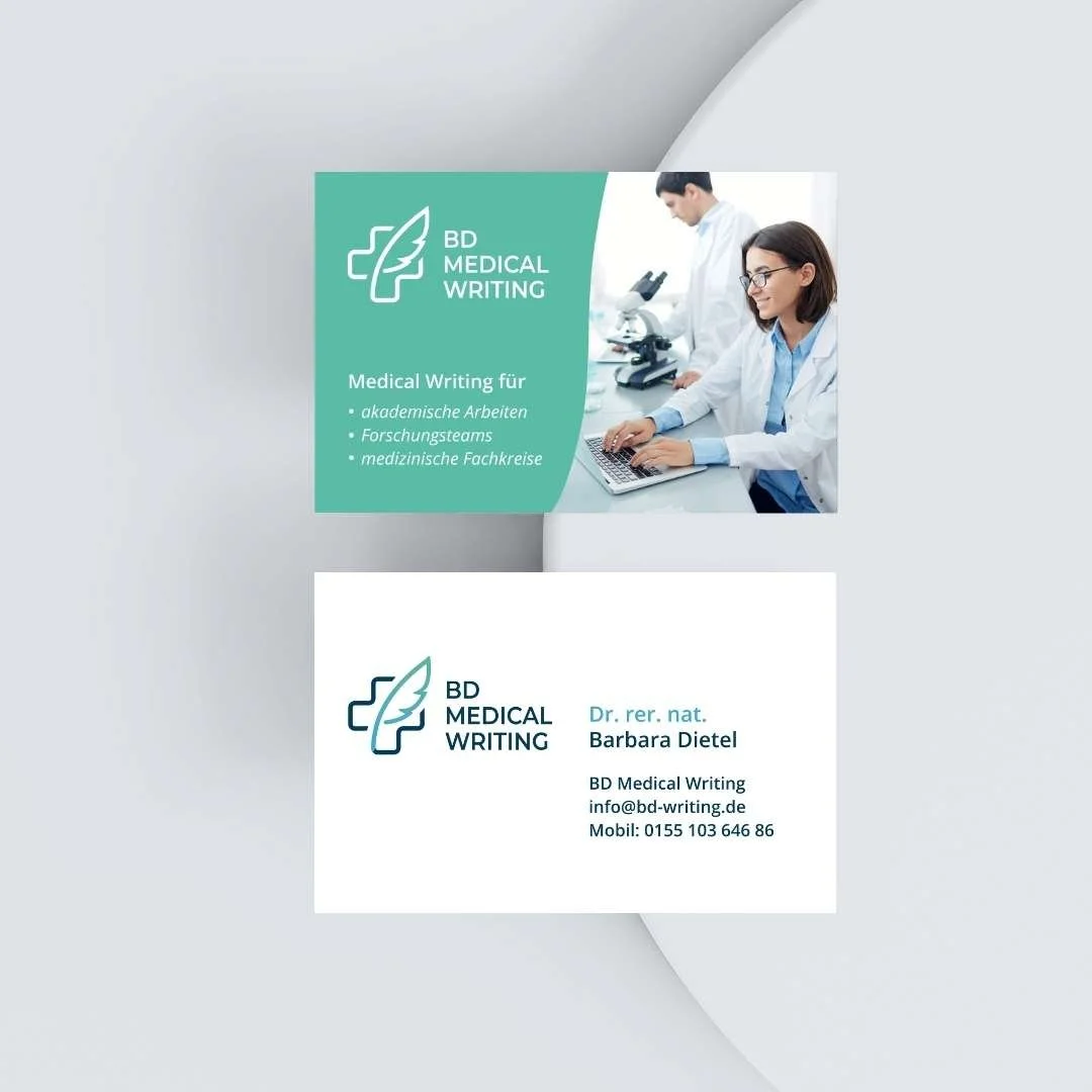 Vorder- und Rückseite der Visitenkarte von BD Medical Writing mit Logo, Kontaktdaten und medizinischer Bildsprache