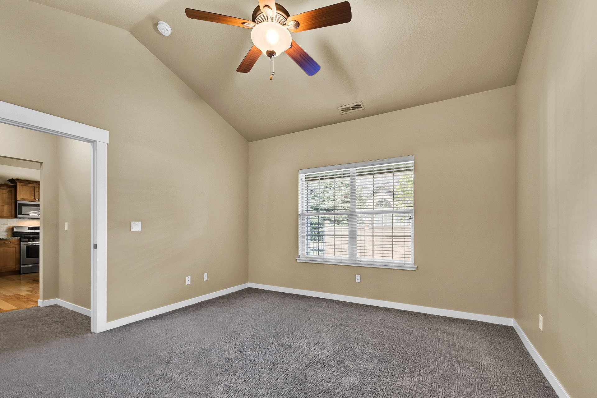 2854cloverdale-30 copy.jpg