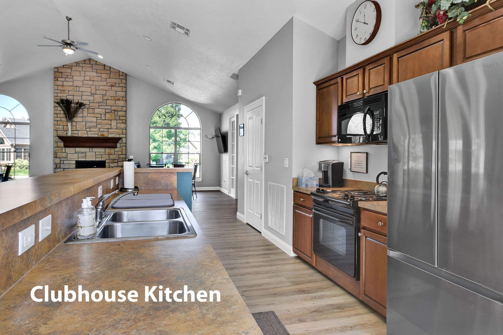 2854cloverdale-Ckitchen copy.jpg