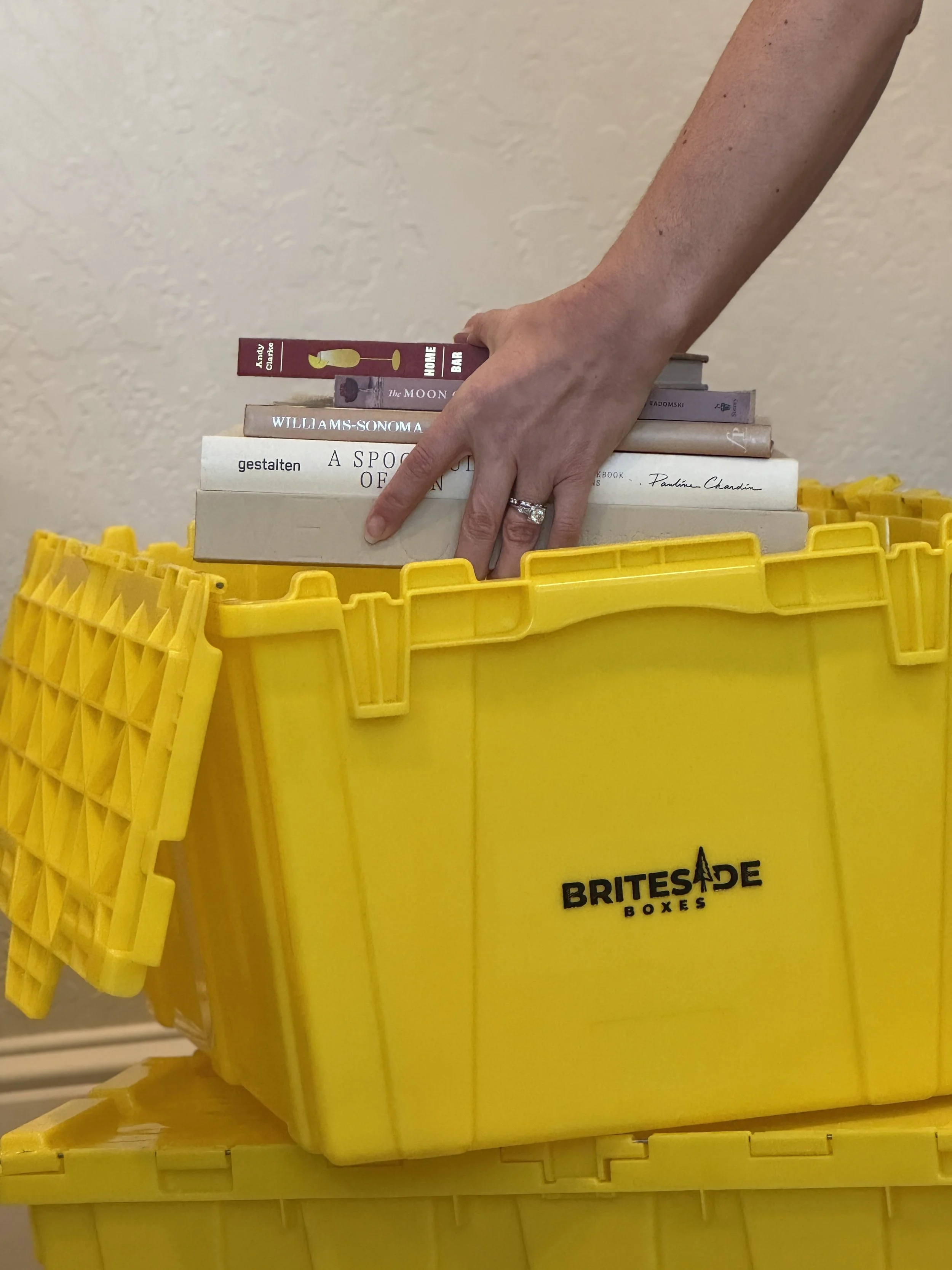 How many boxes do I need? a guide by home size
