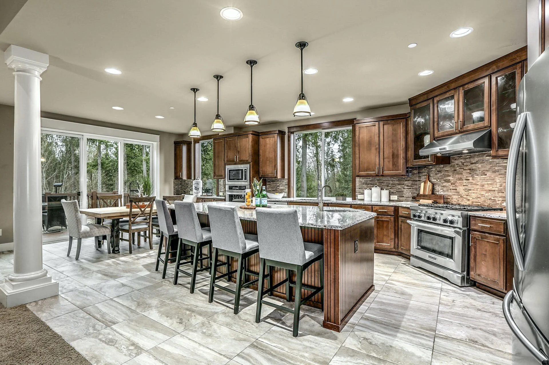 027-374582--Blended-196_HDR.jpg