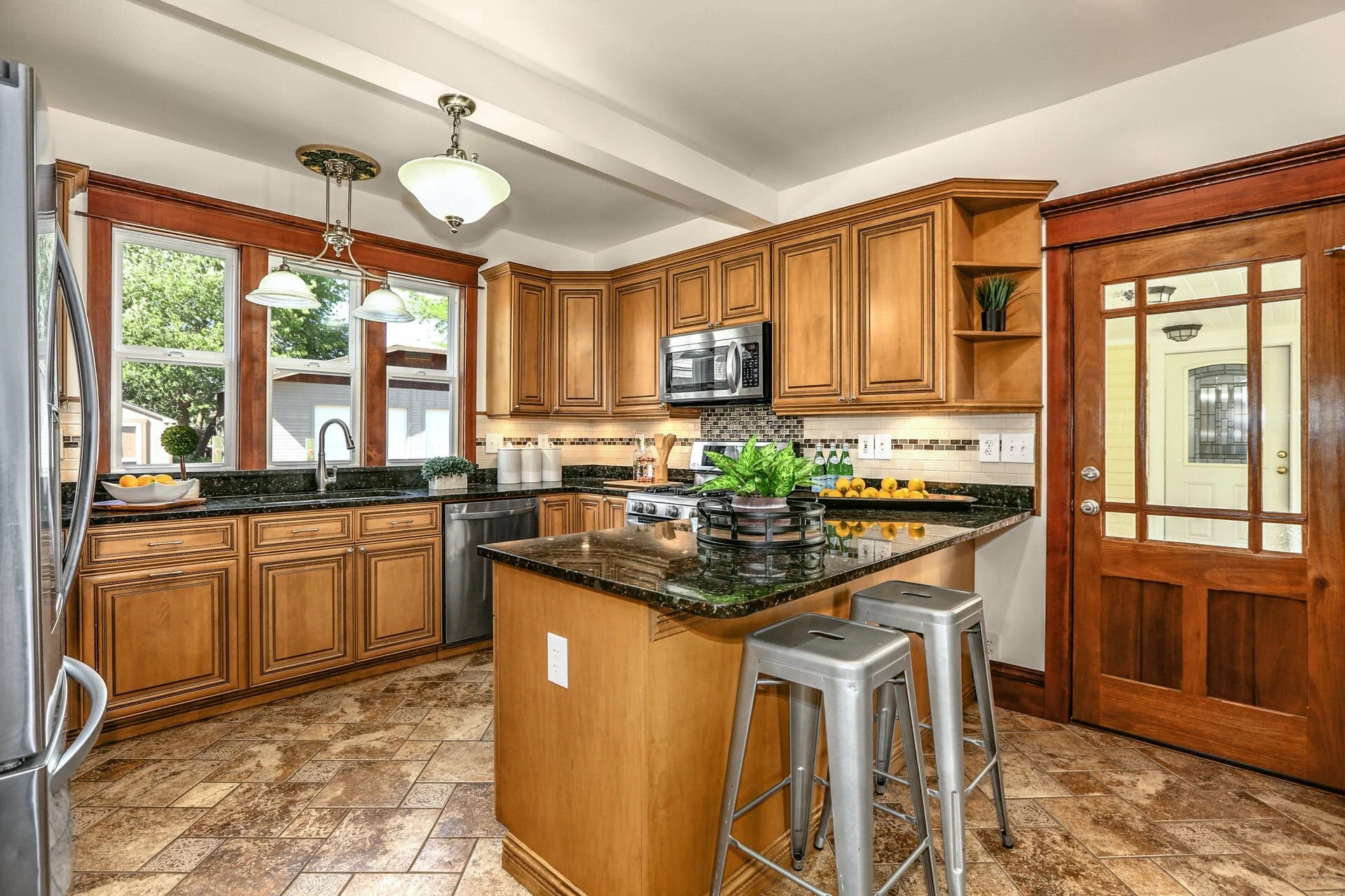 022-381651-1E3A4448_HDR.jpg