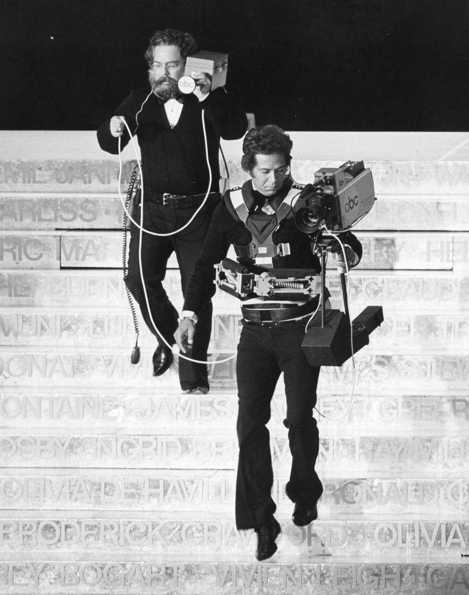 Academy Awards Ceremony, 1978. 

Inventor Garrett Brown "reports that his then licensee, Edmund DiGiulio, insisted on having the Steadicam demonstrated by an operator running down the steps, live, during the broadcast: “Although not normally a cautio