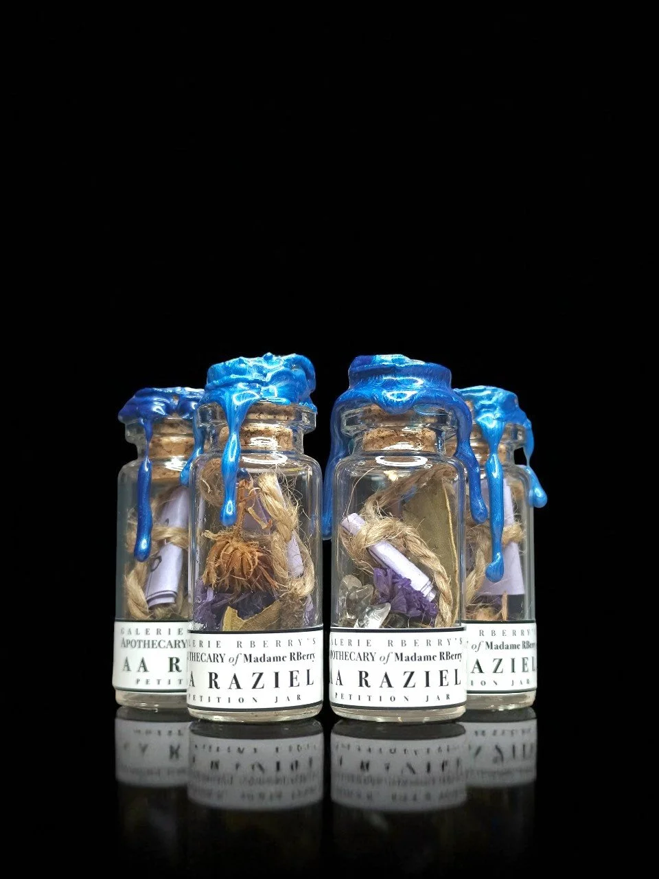 raziel-Photoroom.jpg