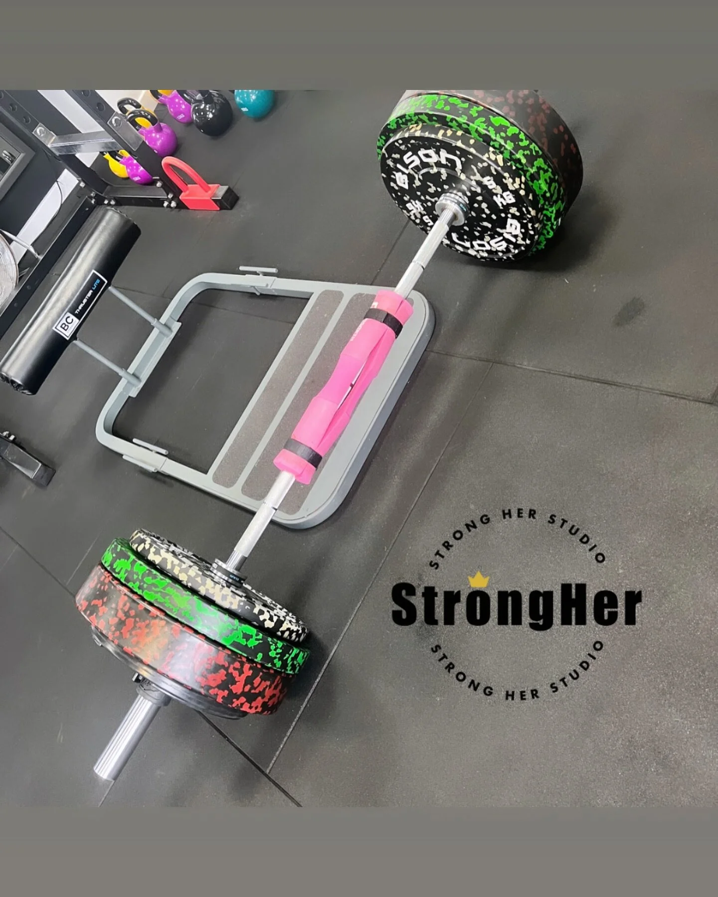 We&rsquo;re quite proud of our little team so every now and again we like to shout about it 📣

This morning&rsquo;s session was week 3 of our current programme and our big/main lift today was a Hipthrust (a crowd pleaser at @strongher_studio 😃). 

