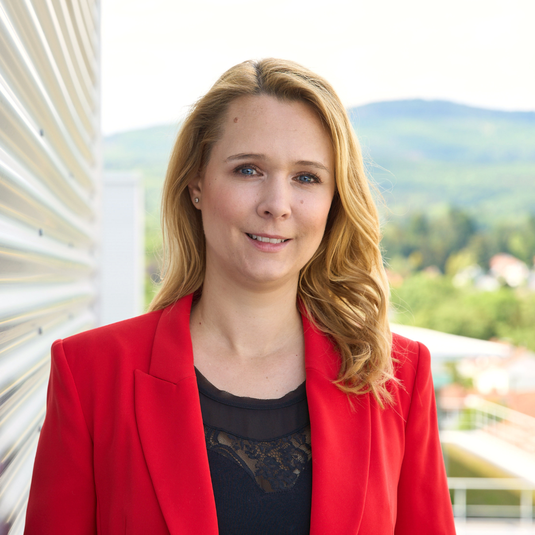 Veronica Wolters.png