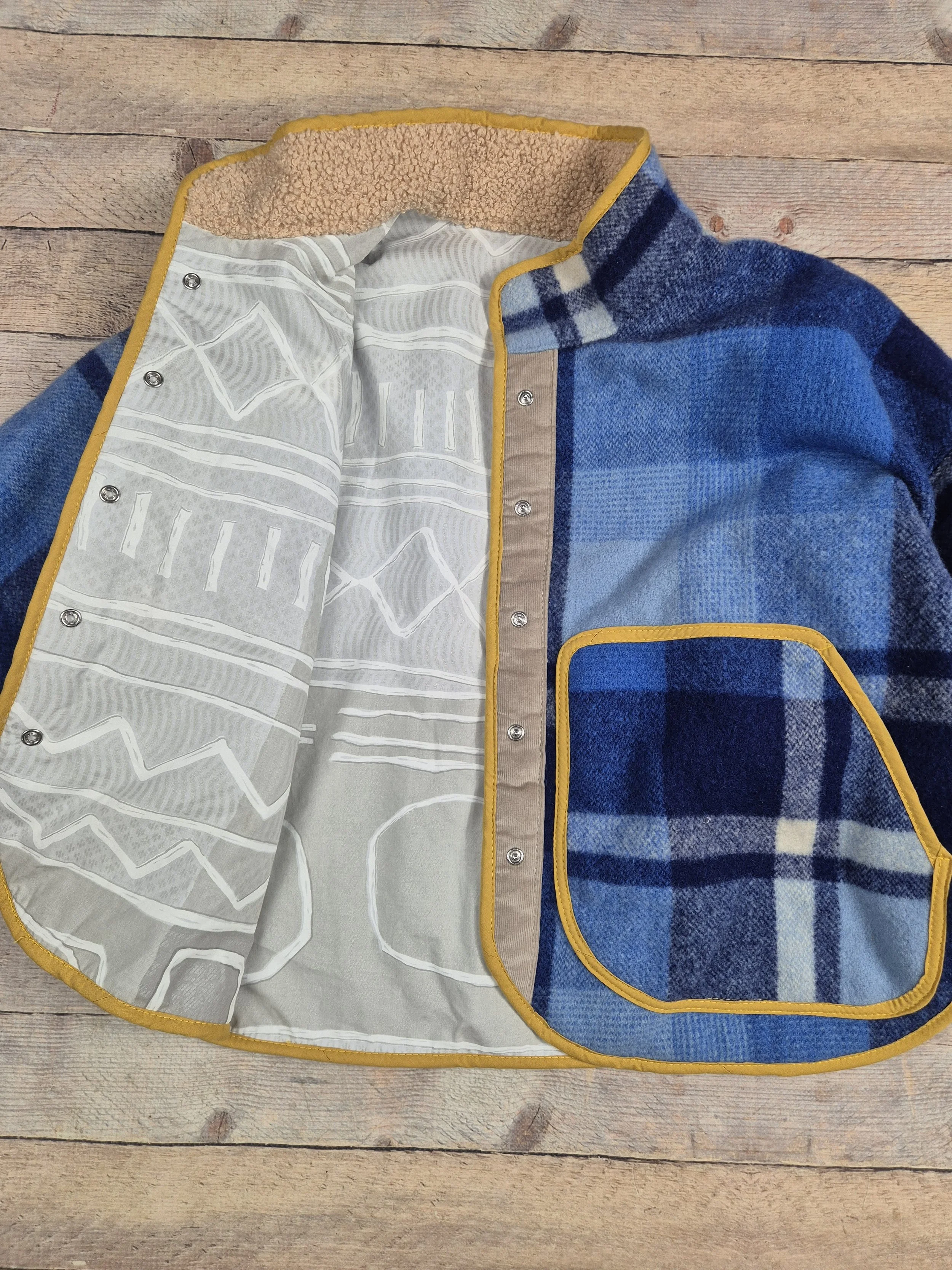 Ladys Boxy oversized  Jacket + size Medium