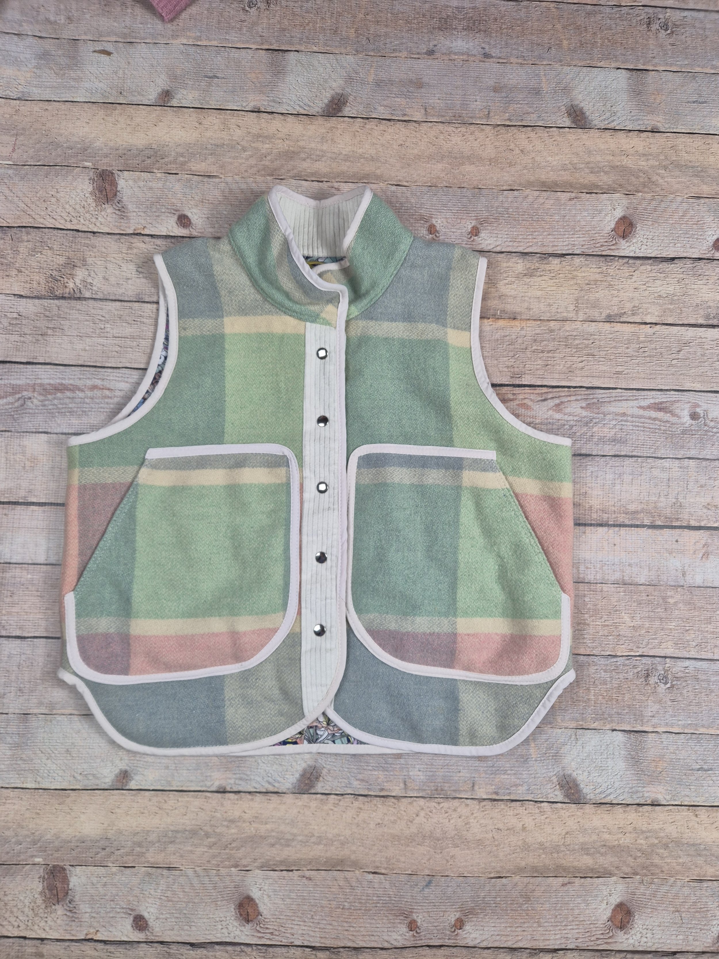 Wool Boxy Vest + Size Small