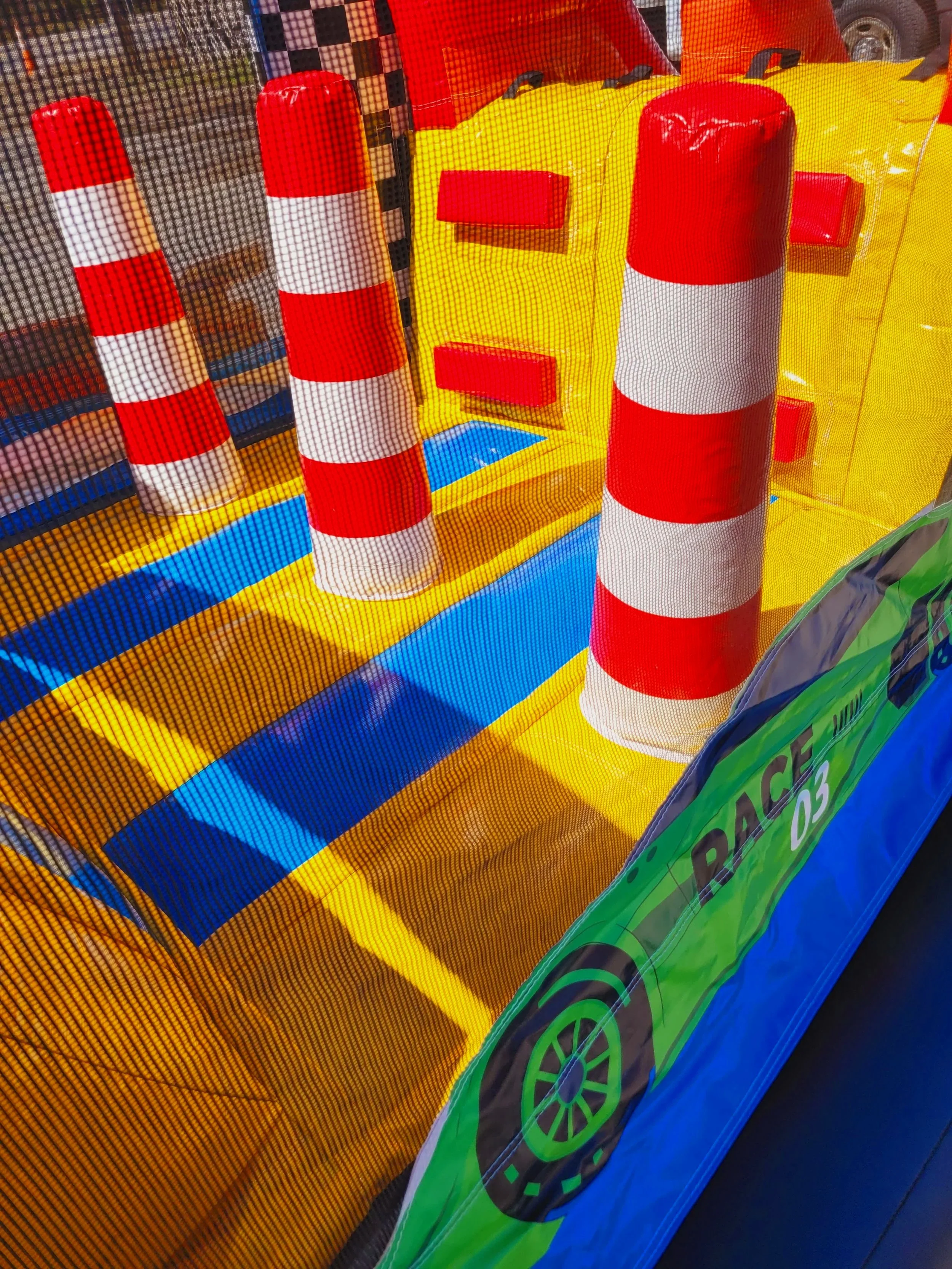 Course-obstacle-gonflable-racing3
