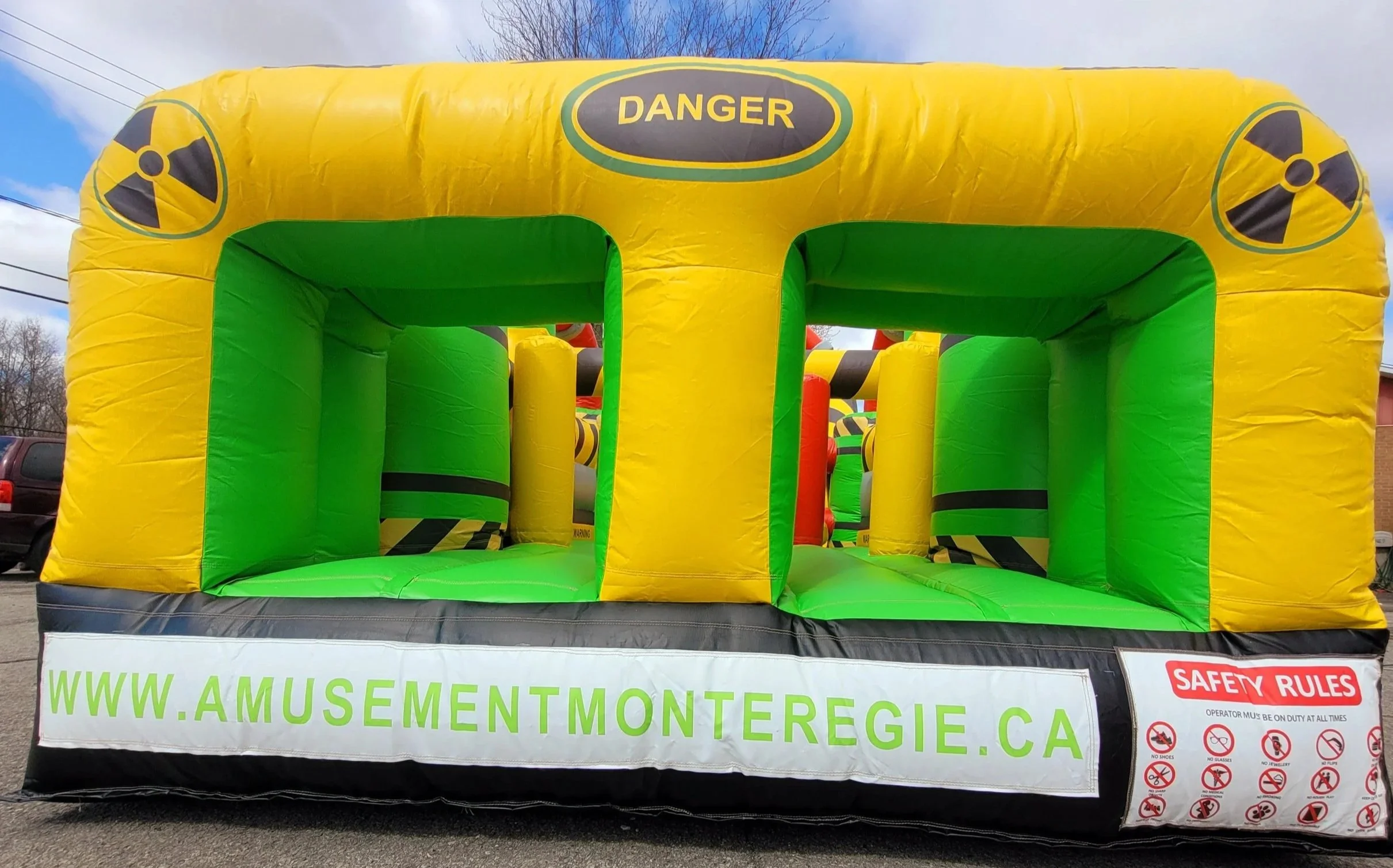 Course extrême jeu gonflable entrer