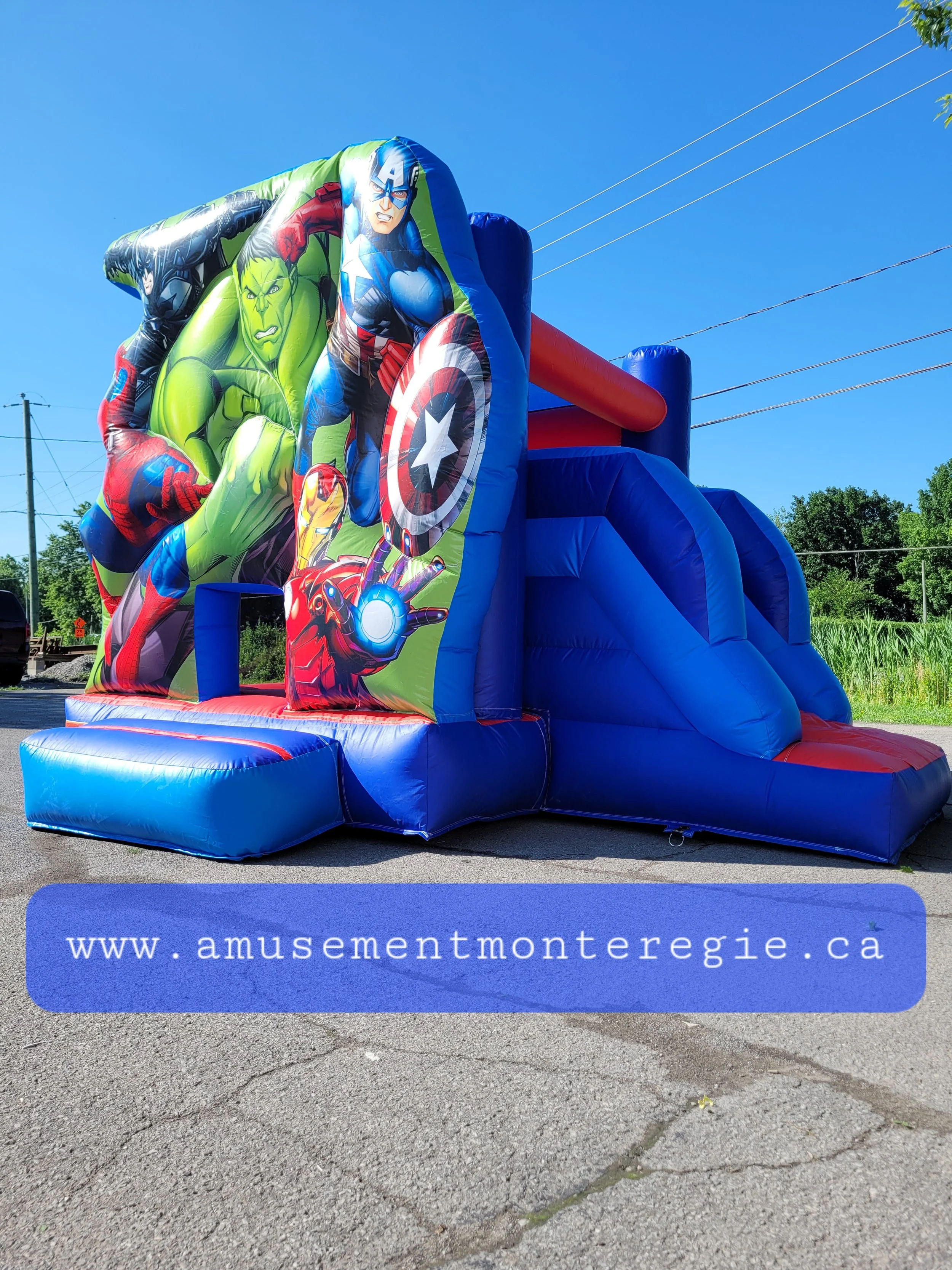 Super-hero-gonflable1.jpg