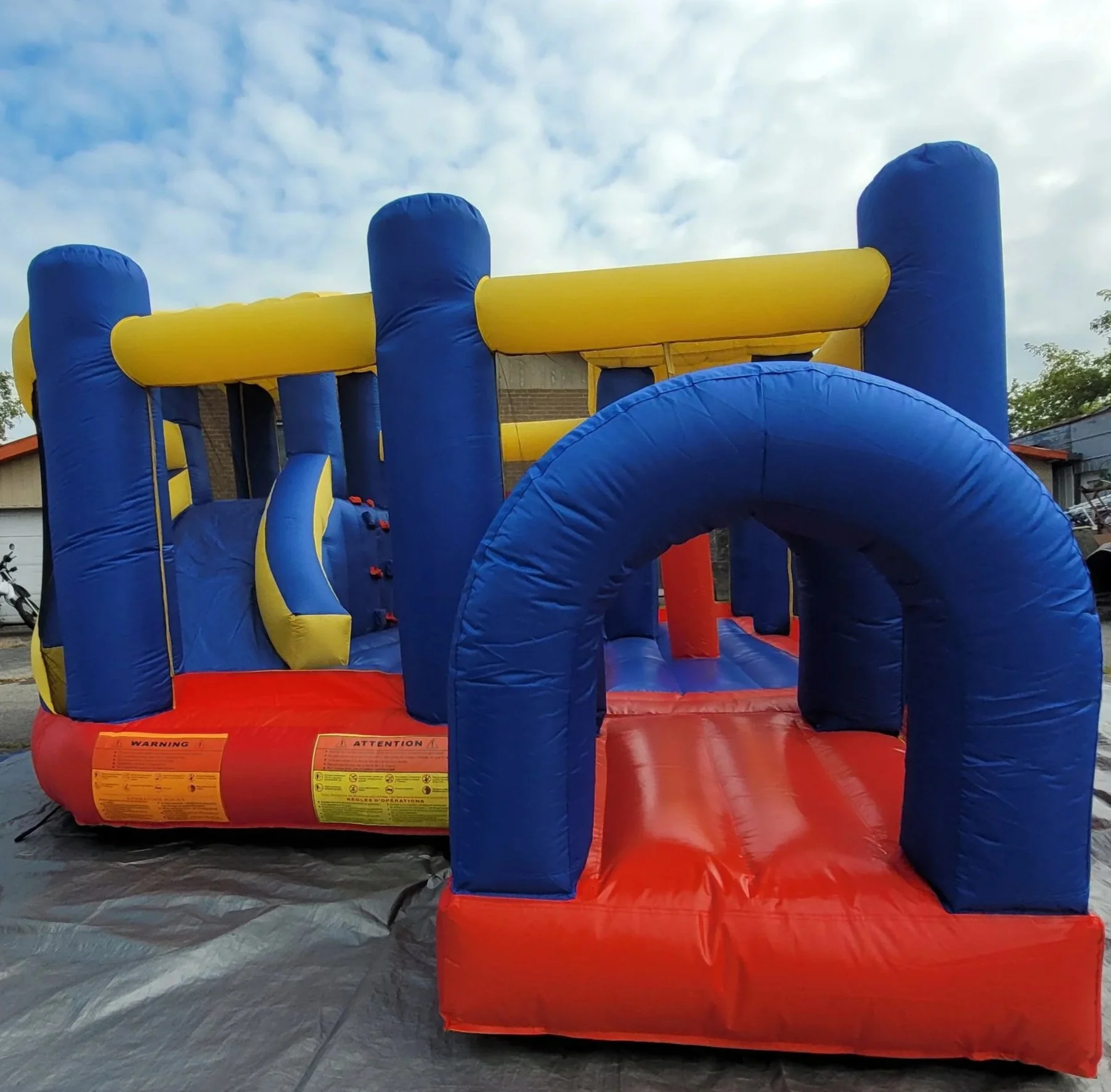 Bouncy obstacles à louer rive sud de montréa pour fête d'enfant