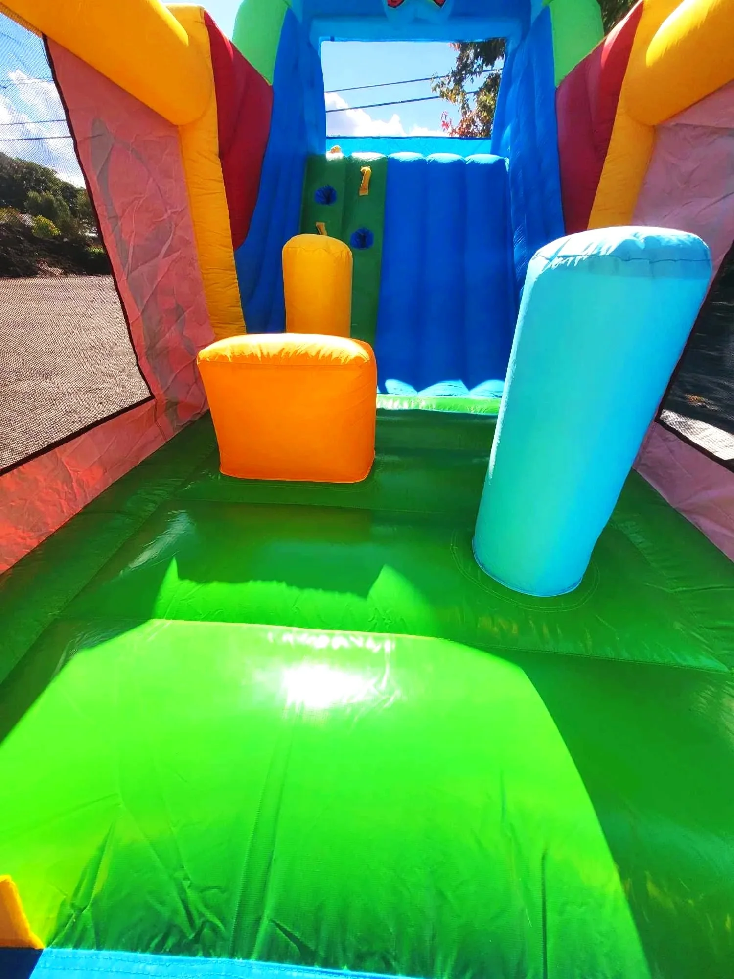 Petit_jeu_gonflable_clown2