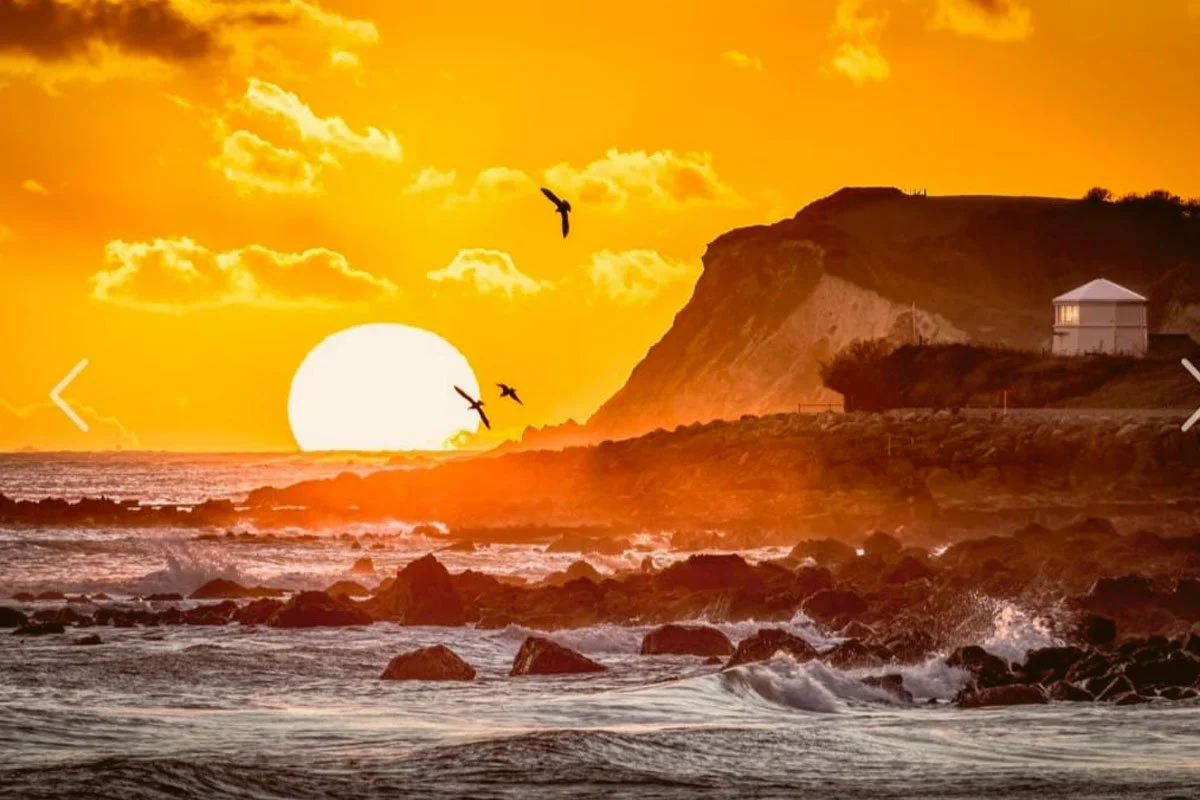 steephill-cove-lighthouse-golden-sun.jpg
