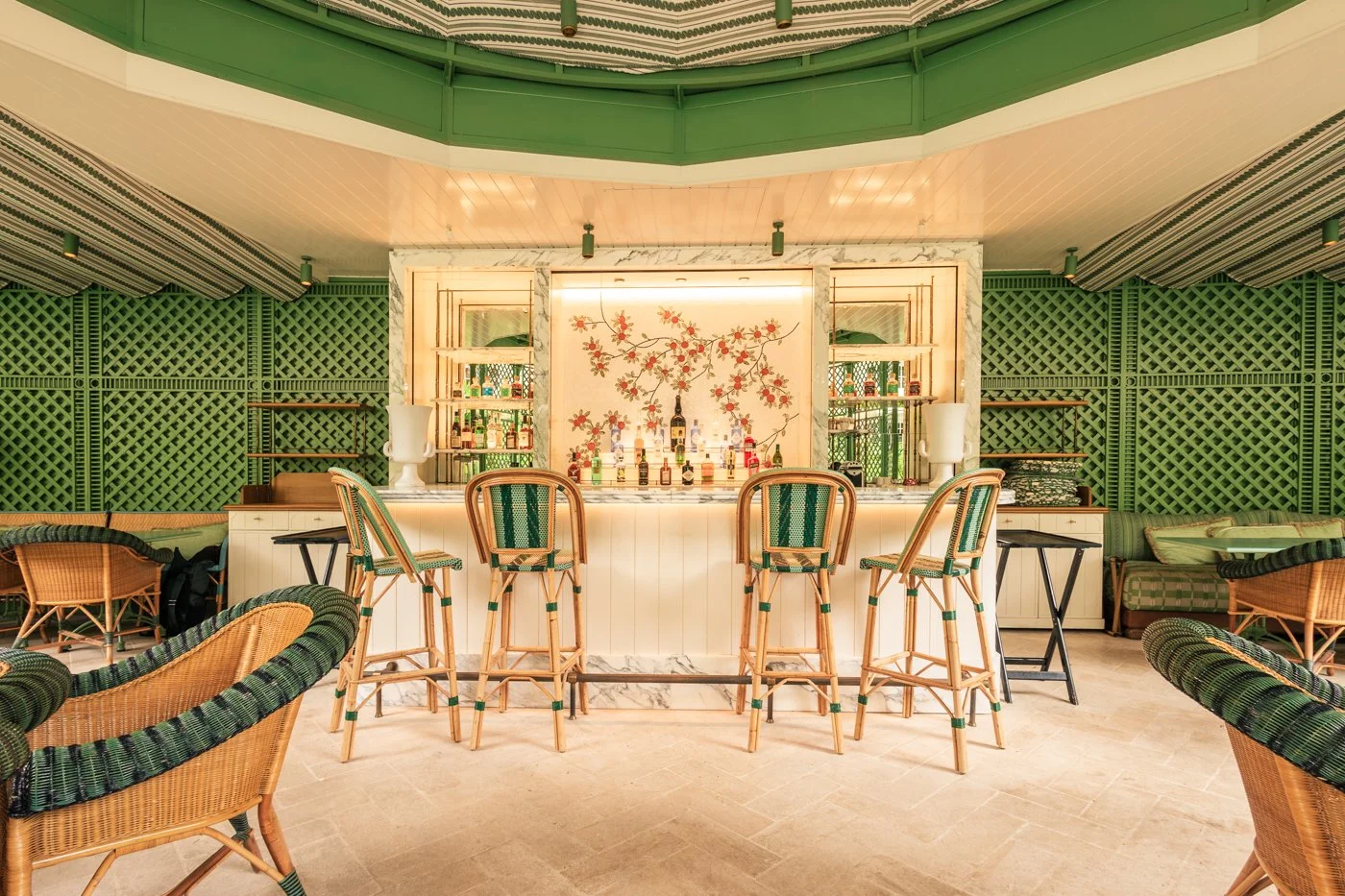 jardin d'été pergola bar paris 