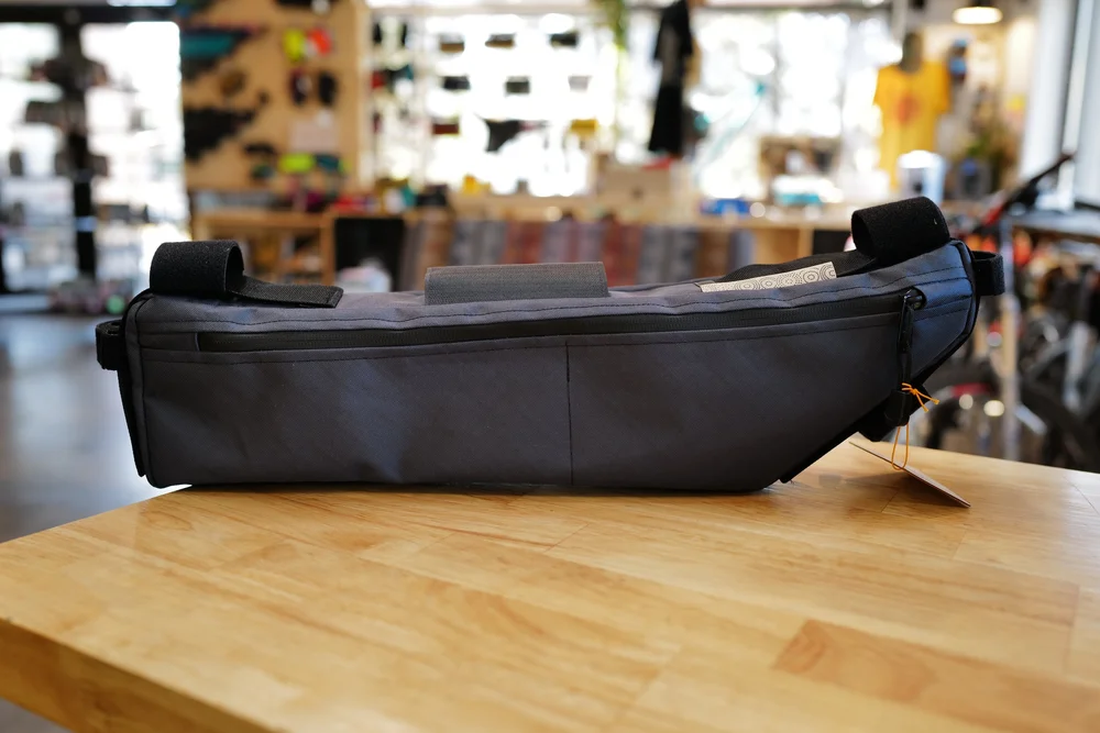 Outer Shell Half Framebag Medium / Graphite Ecopak — Chariot Bike