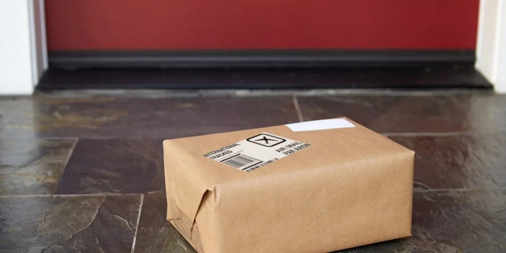 shipping box.jpg