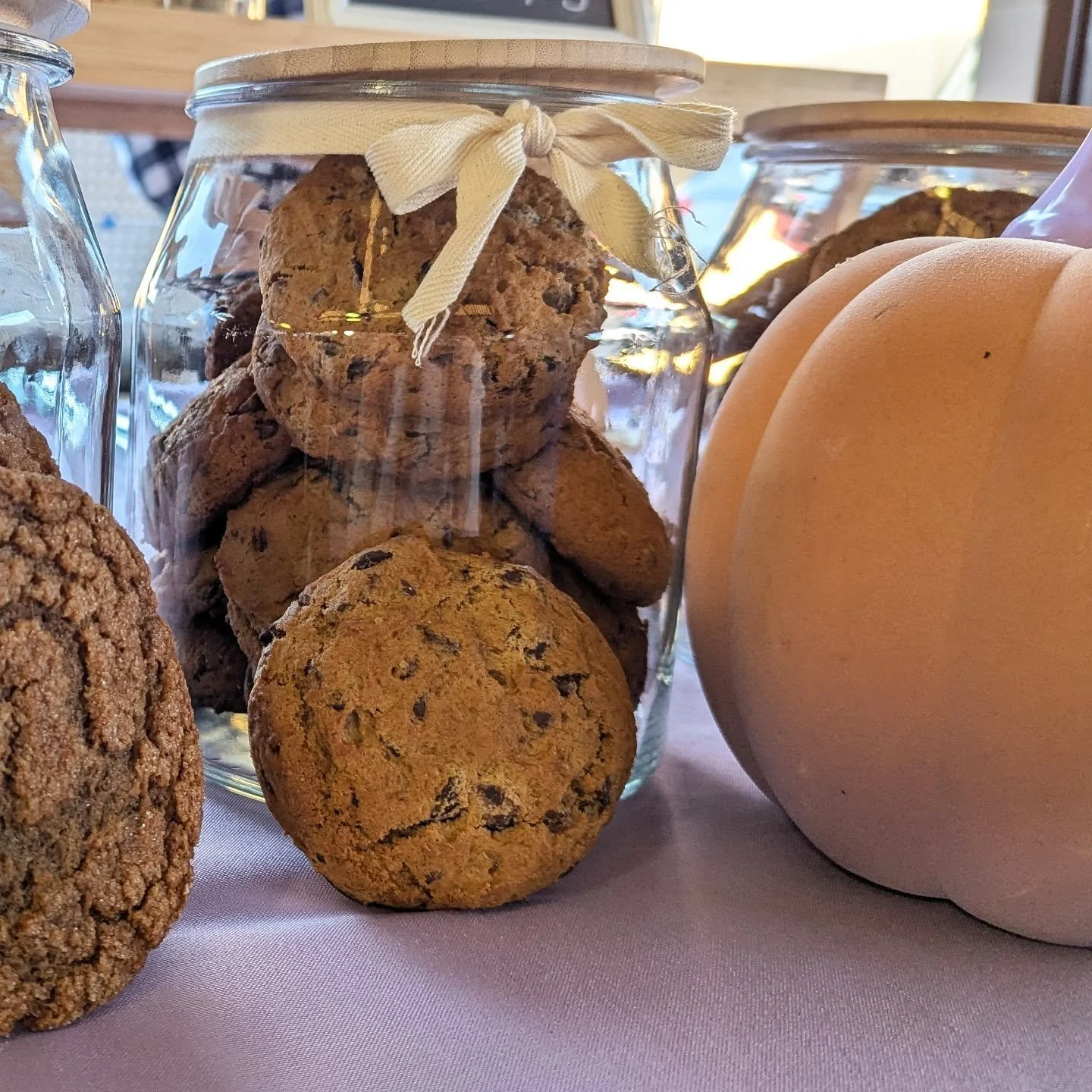 If you've visited the Pastel website this week, you've seen that a seasonal cookie is returning to the lavender table - Pumpkin Chocolate Chip Cookies! 🎃🍪

It's everything you love about the Classic Chocolate Chip Cookies, with the addition of pump
