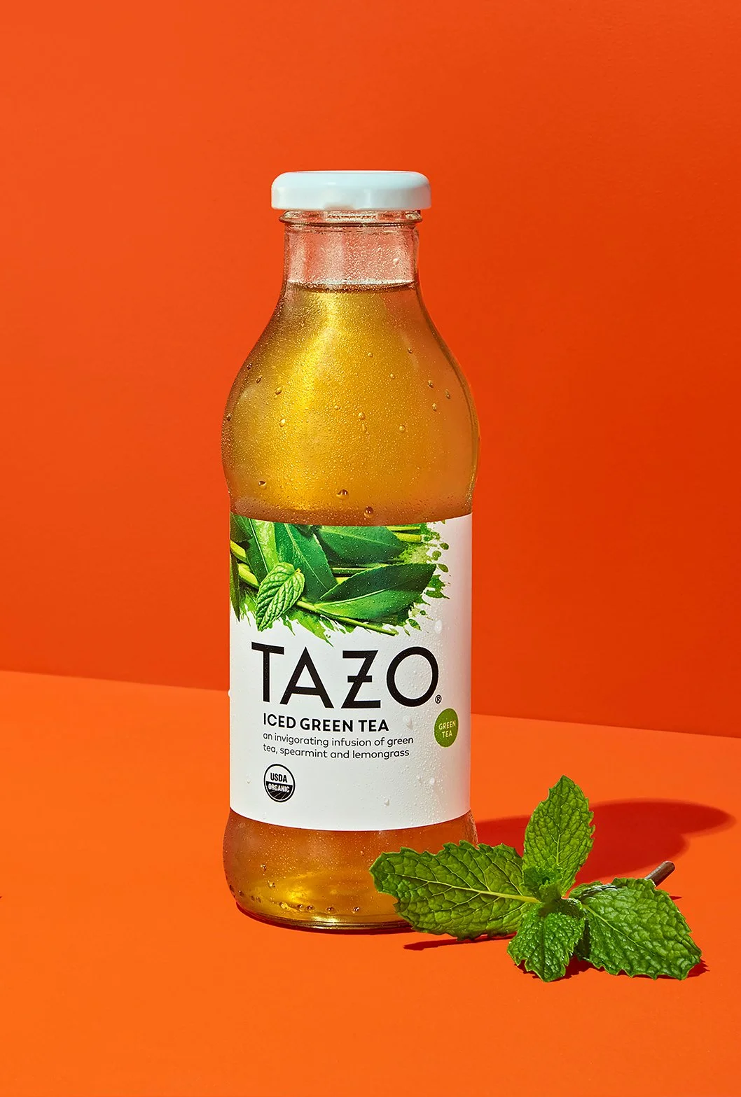 LABEL COPY: Our Iced Green Tea is so good it'll give you the chills. Not the brain freeze kind-the, "that's amazing, is that spearmint, lemongrass and lemon verbena?" kind of chills.