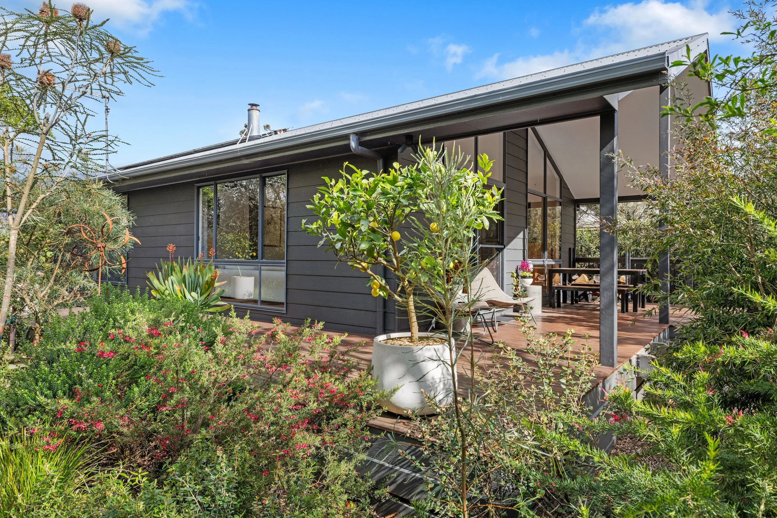037_Open2view_ID973351-58_Banksia_Avenue.jpg