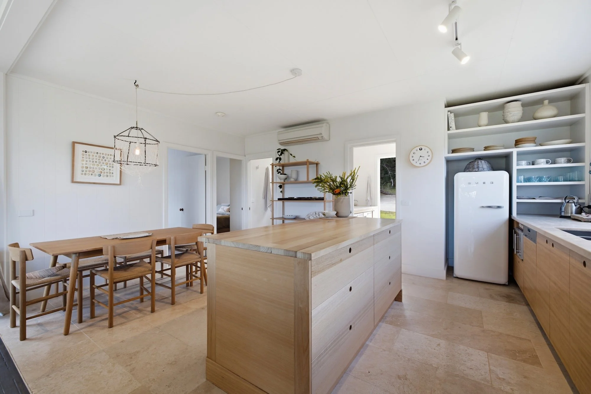 027_Open2view_ID1028632-24_Bayside_Drive.jpg