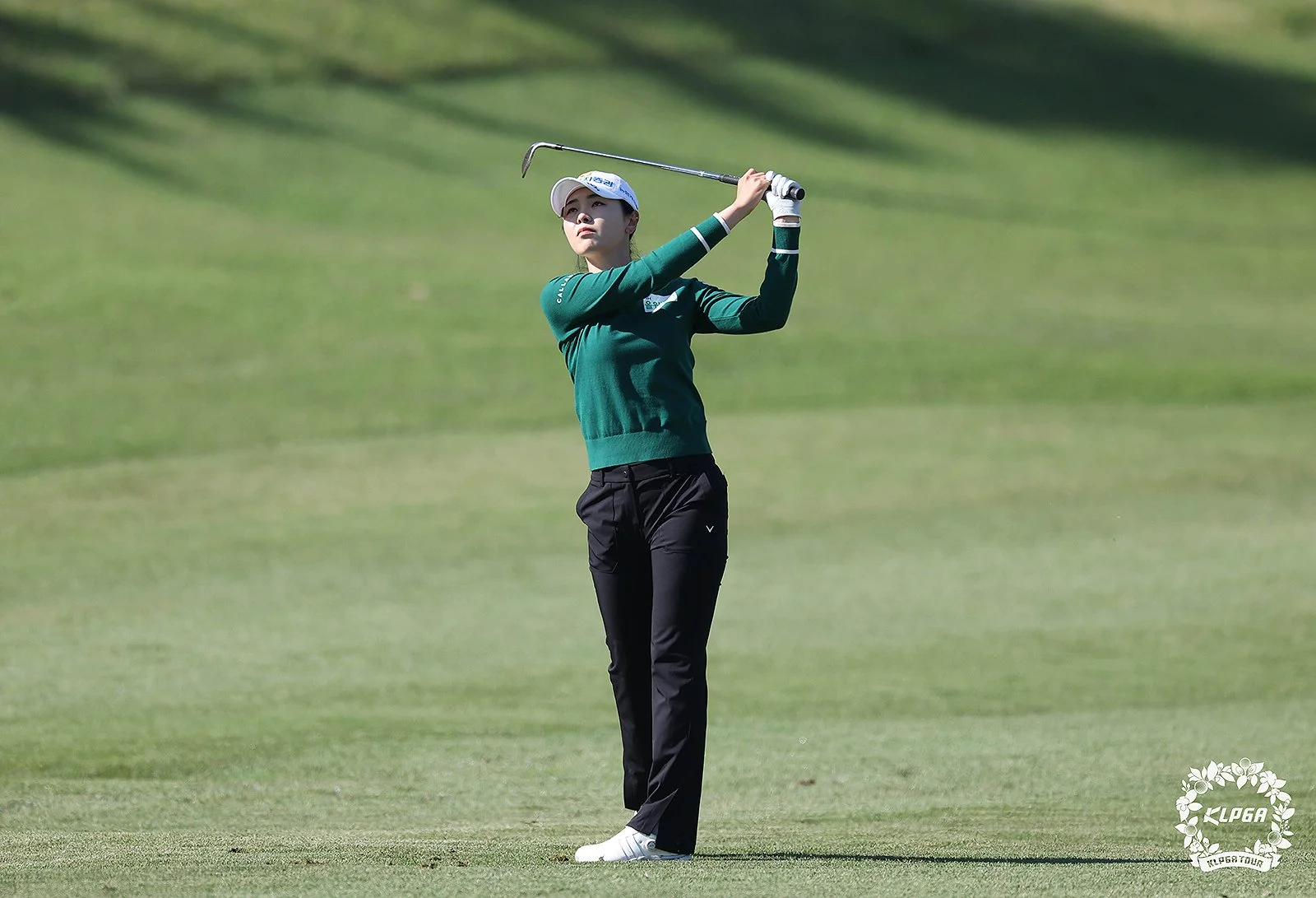 이가영 NH투자증권 LADIES CHAMPIONSHIP 2R 11번홀 아이언샷.jpg