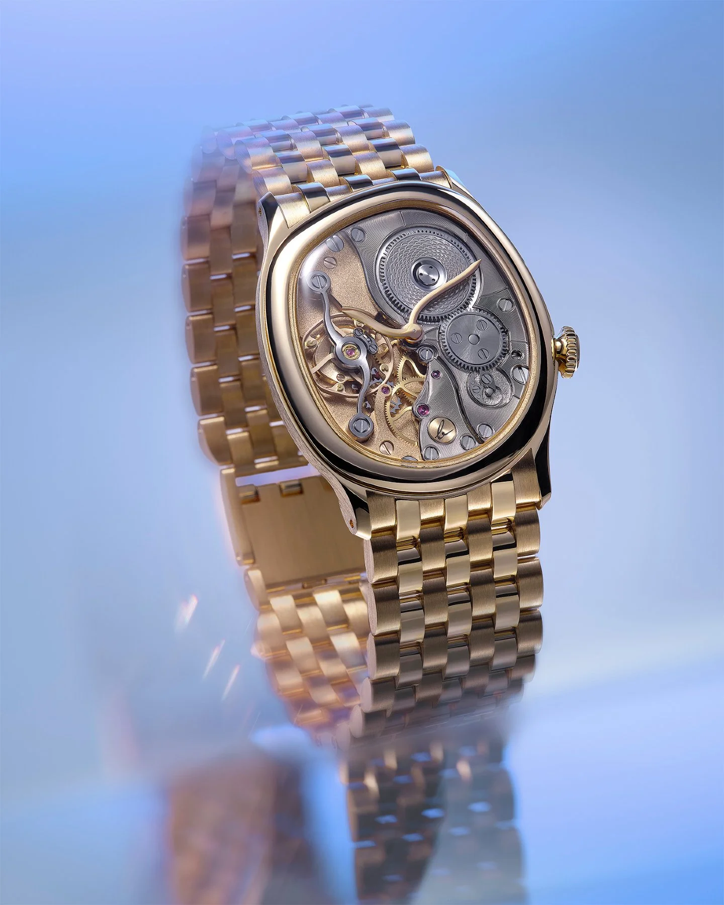 &bull; Mirage Miroir
Back in Neuch&acirc;tel after the launch of our Mirage Miroir at Geneva Watch Days, we wanted to thank you for your visit and all the positive energy we shared.
We received incredibly positive feedback, we even need to follow up 
