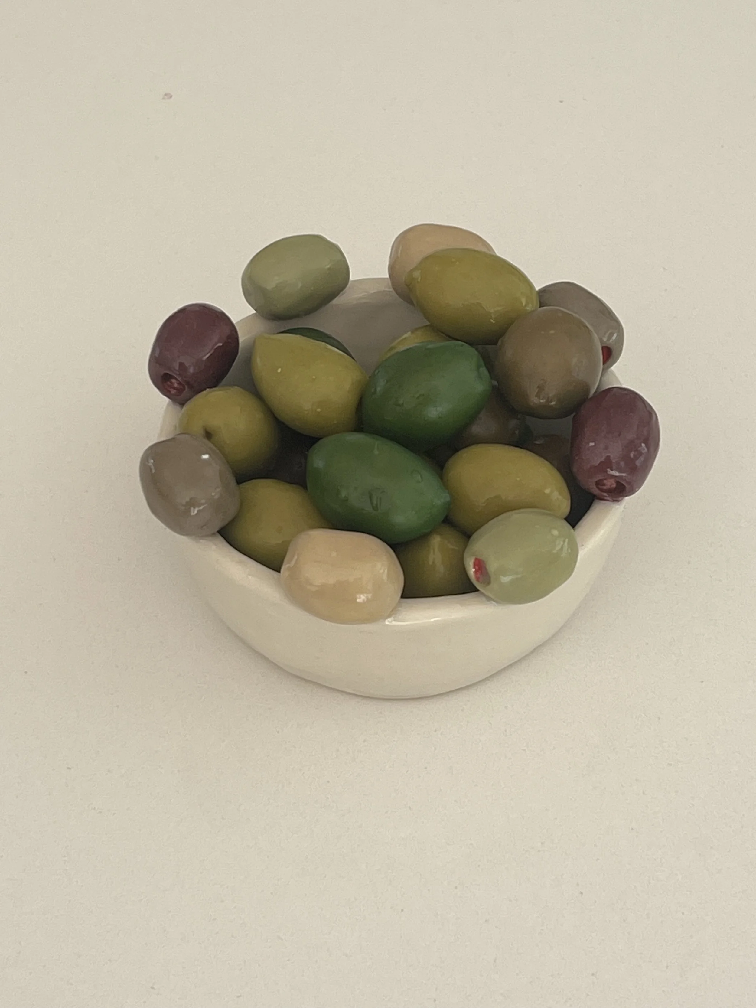 Small Full Rim Olive Bowl