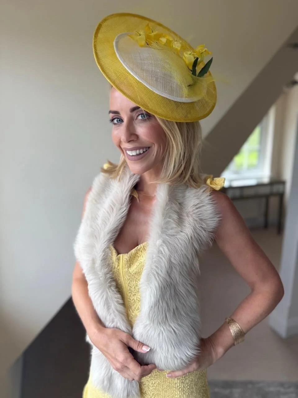 ✨ It was such a pleasure to create this sunshine yellow design for TV presenter @laurahamiltontv to wear at the Epsom Derby Races.

Handcrafted sinamay design in sunshine yellow, perfectly capturing the elegance and excitement of the British racing s