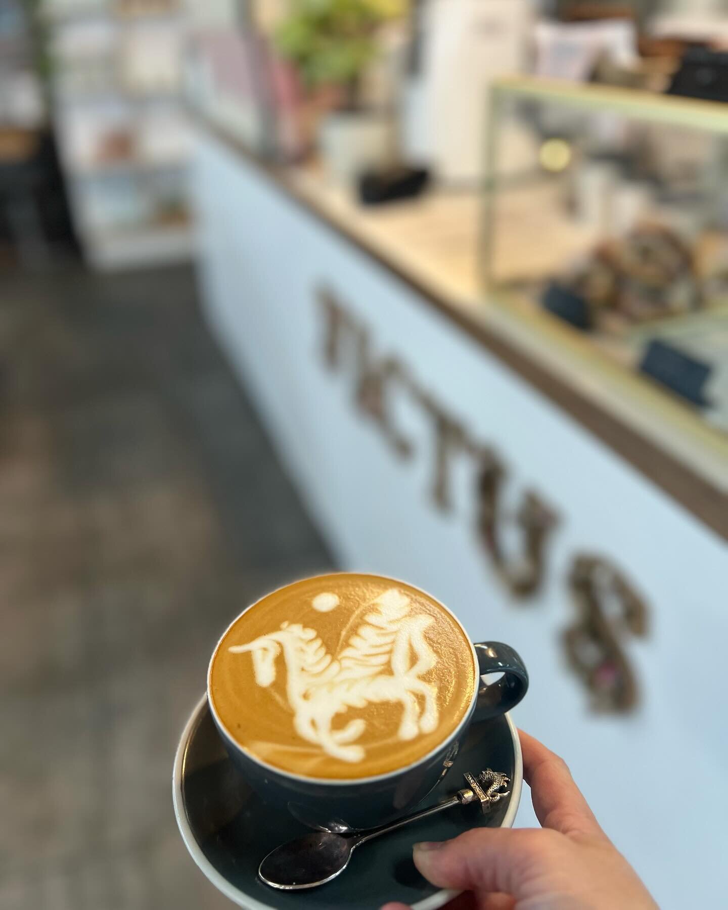 The place to be for your morning coffee! Come say hey 👋🏼 
Brews are pouring, the team have smiles on their faces and the cabinet is stocked with some delicious treats! 💫 ☕️ 
.
#victus #victusnz #cafe #nelson #nelsontasman #barista #coffee #special