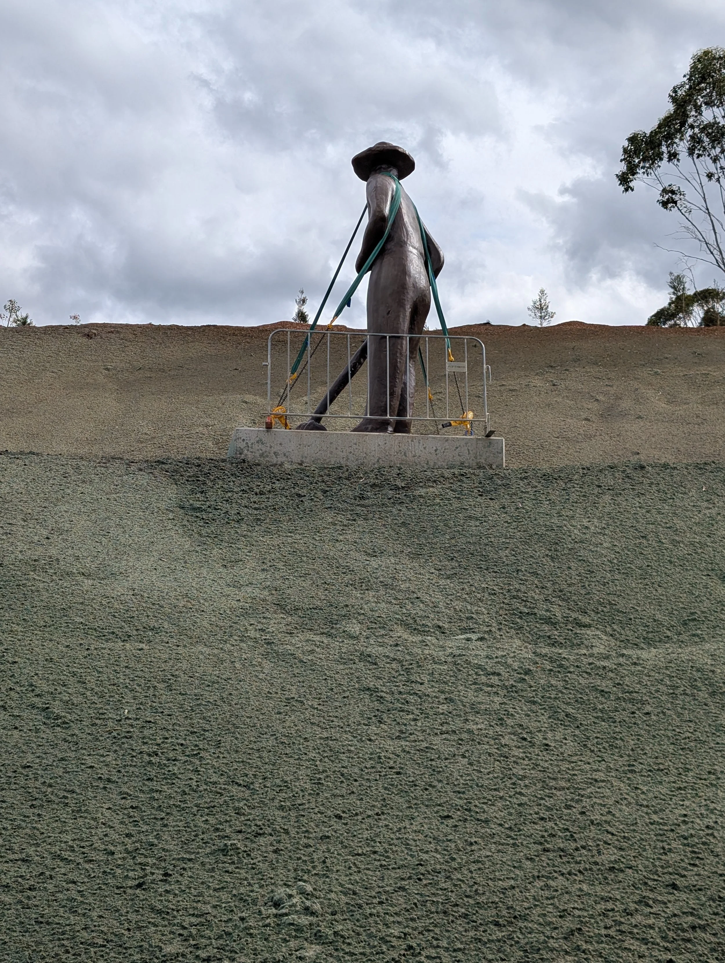 2-Robert-Locke-M7-Motorway-public-artwork-sculptor-Karen-Alexander-based-on-illustration-by-Jasmine-Seymour-Gudyung-2026.jpg