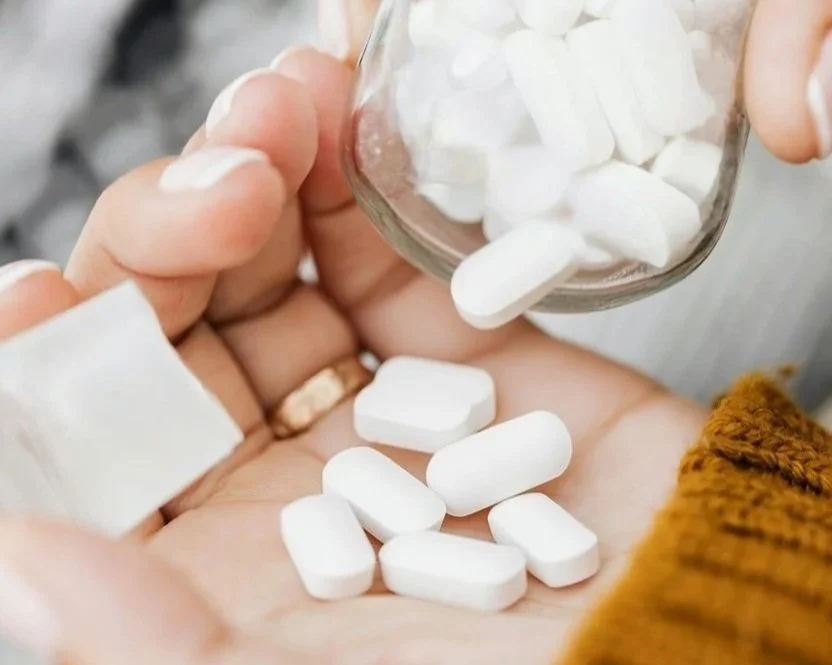 Pastillas de metformina, un fármaco barato y ampliamente utilizado desde hace décadas, que estudios recientes asocian con una reducción del riesgo de covid-19 prolongado cuando se administra en fases tempranas de la infección.