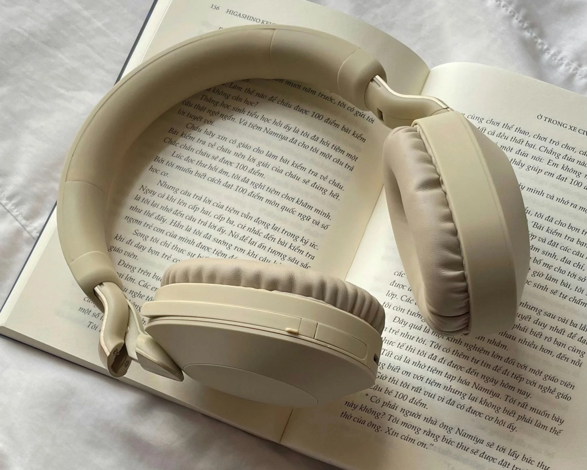 La música instrumental y sin letra es la preferida para estudiar: el estudio concluye que las canciones con voces pueden interferir en la comprensión lectora y la memoria.