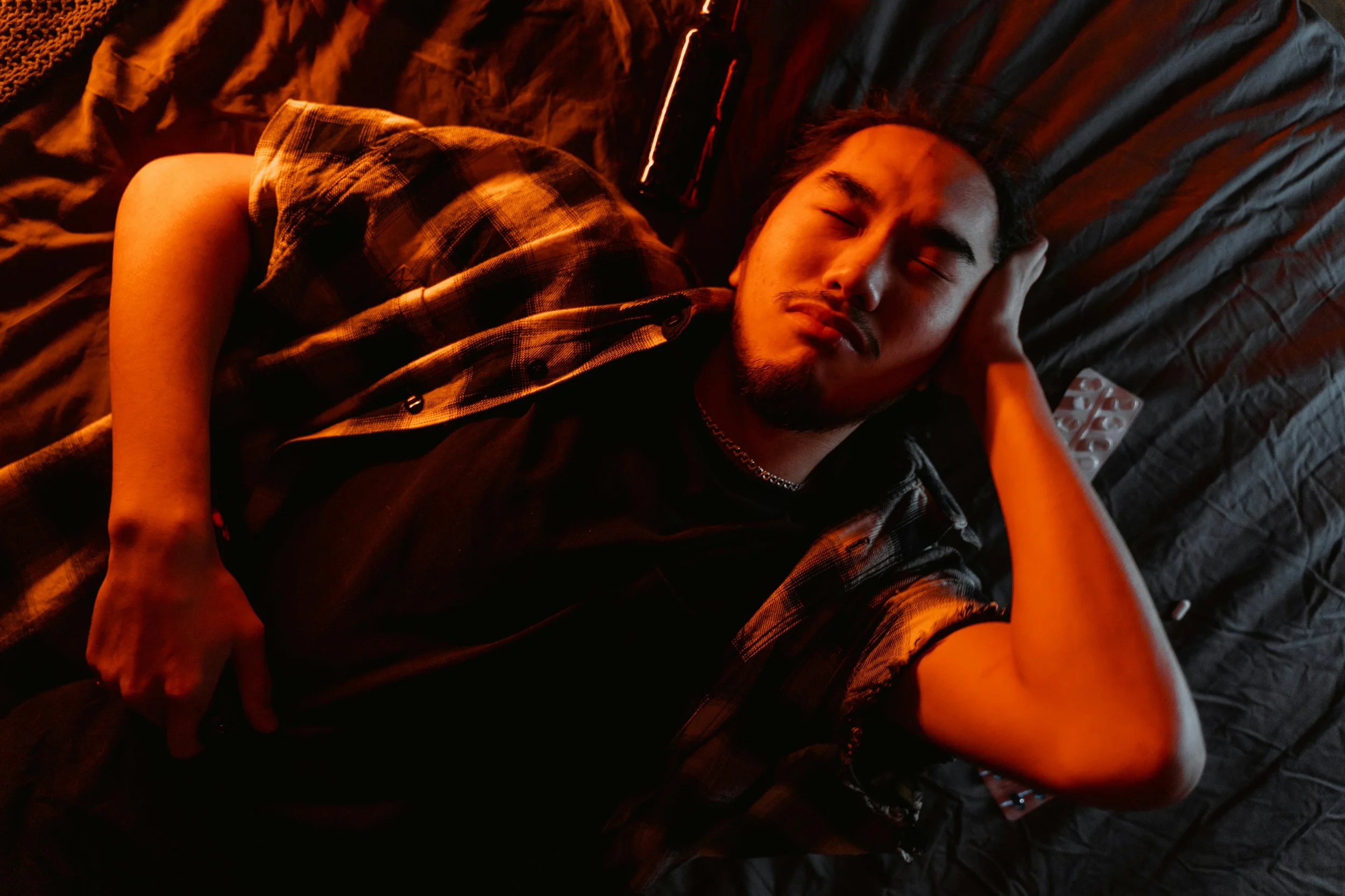 Por qué algunas personas pueden emborracharse sin beber una sola gota de alcohol