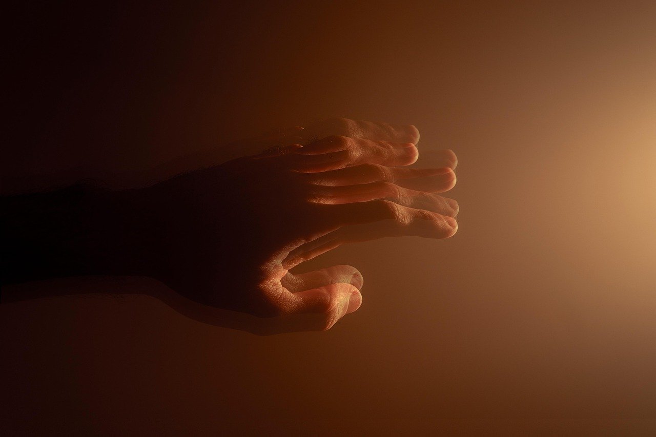 Los primeros signos del párkinson podrían detectarse en la sangre, avanza un estudio