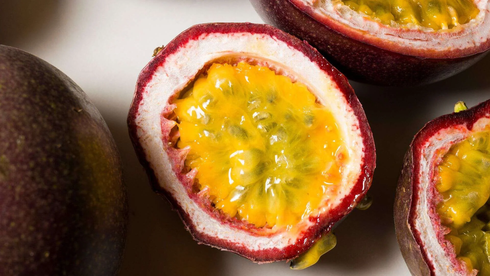Alfa-amirina y alzhéimer: la molécula de la fruta de la pasión que podría proteger el cerebro