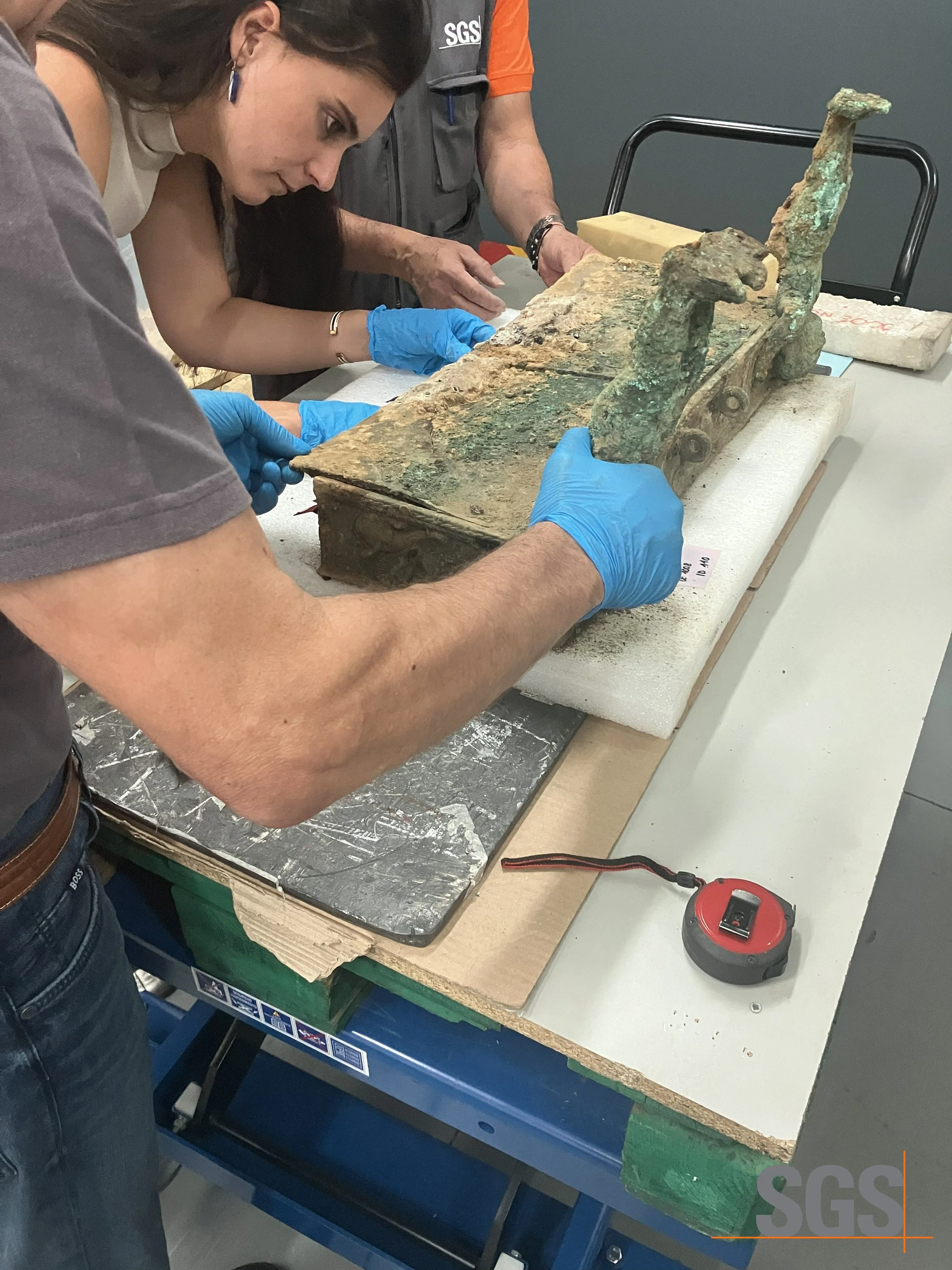 Restauración del carro de bronce (6).jpg