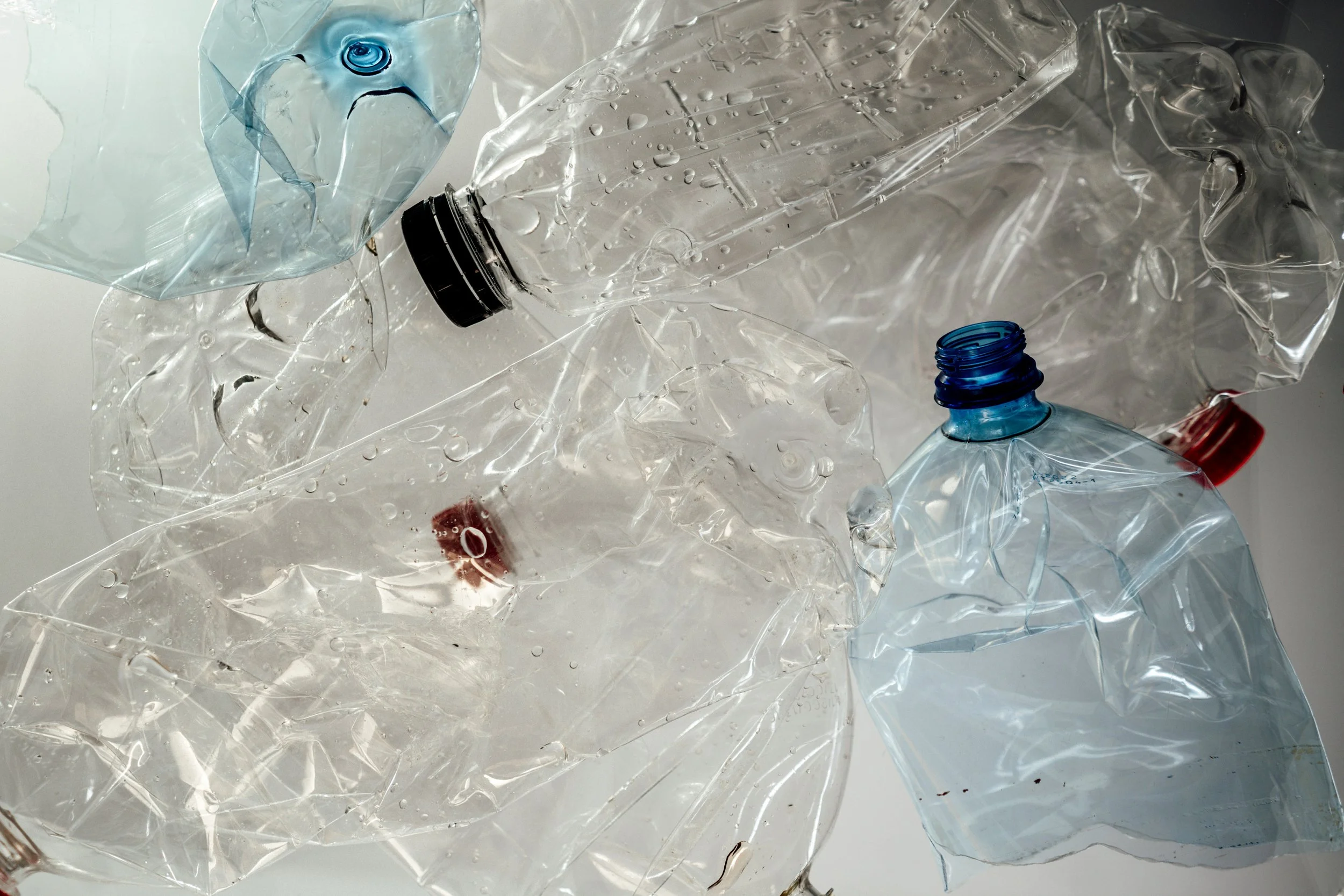 Las botellas de plástico podrían convertirse en un componente clave de las baterías del futuro