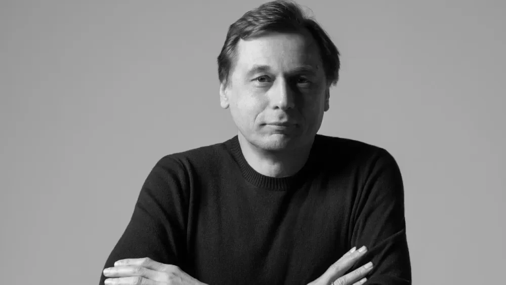 Vadim N. Gladyshev, investigador de la Facultad de Medicina de Harvard y uno de los autores principales del estudio sobre el rejuvenecimiento ovárico mediante trasplantes en ratones.