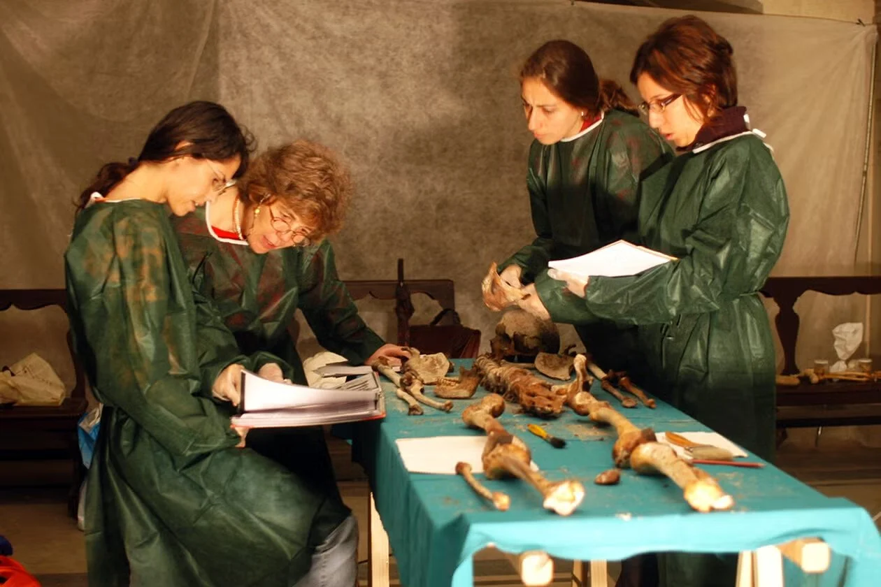 Investigadores analizan los restos de los hermanos Juan y Francesco de Médici, dos destacados miembros de la dinastía que dominó la política de la Toscana durante el Renacimiento.