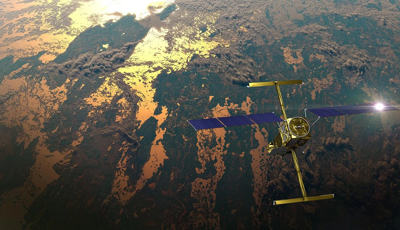 Recreación artística del satélite SWOT en órbita terrestre. Las dos antenas de su radar interferométrico KaRIn recogen información en franjas de 50 kilómetros de anchura a cada lado del aparato,.