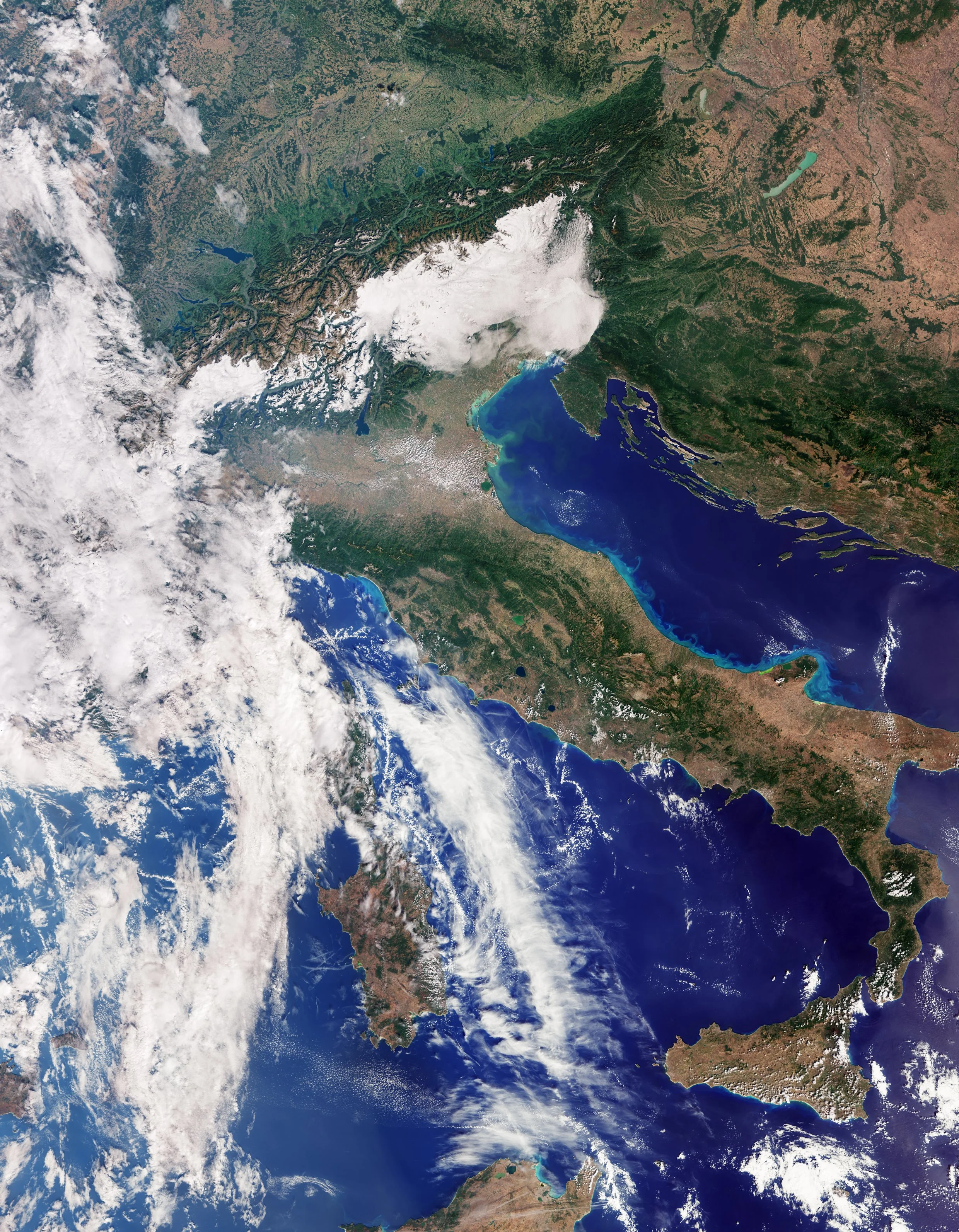 Italia, los Alpes y el Mediterráneo en una de las primeras imágenes de Sentinel-3C, captada el 30 de septiembre.