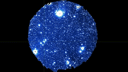 El campo oscuro SPIRE fue observado en distintas longitudes de onda, desde imágenes más nítidas del telescopio Spitzer (3,5 a 24 micras) hasta las más borrosas de SPIRE (250 a 500 micras), debido a su menor resolución.