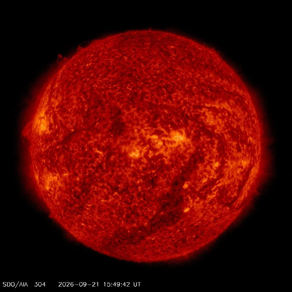 El Sol, observado en ultravioleta por el observatorio SDO. Durante su agonía, la expulsión irregular de sus capas externas podría alterar las órbitas de los planetas gigantes.