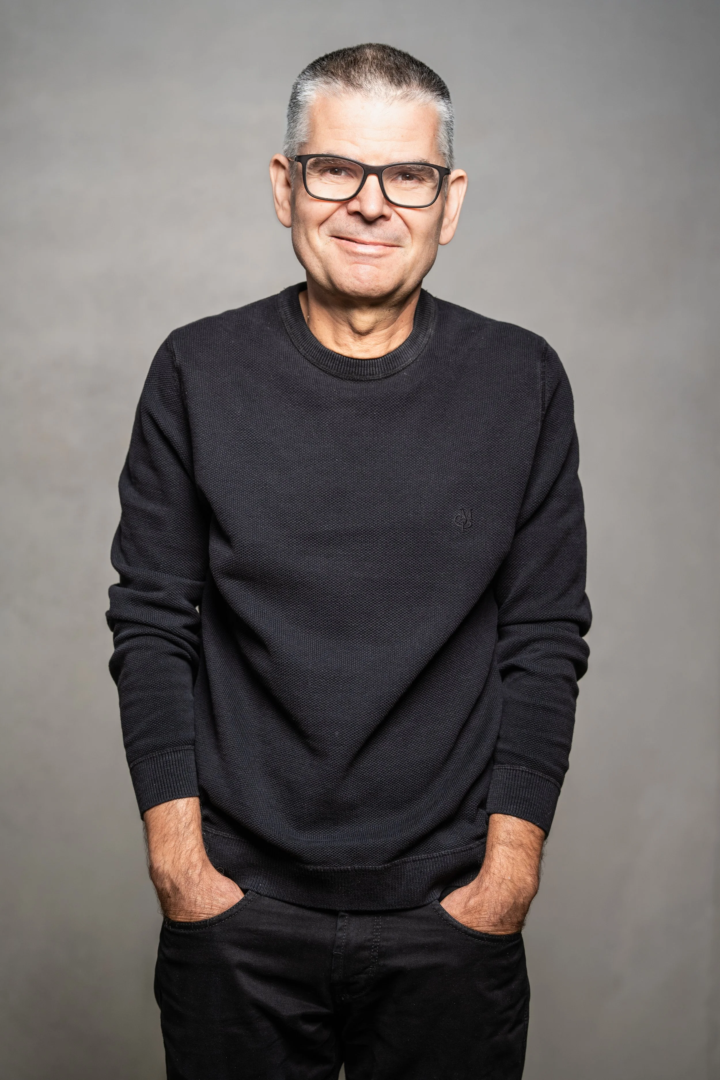 El neurocientífico Peter Jonas, que lidera el grupo de investigación en neurociencia celular en el Instituto de Ciencia y Tecnología de Austria (ISTA), autor principal del estudio sobre cómo se reorganizan las redes de memoria en el cerebro.