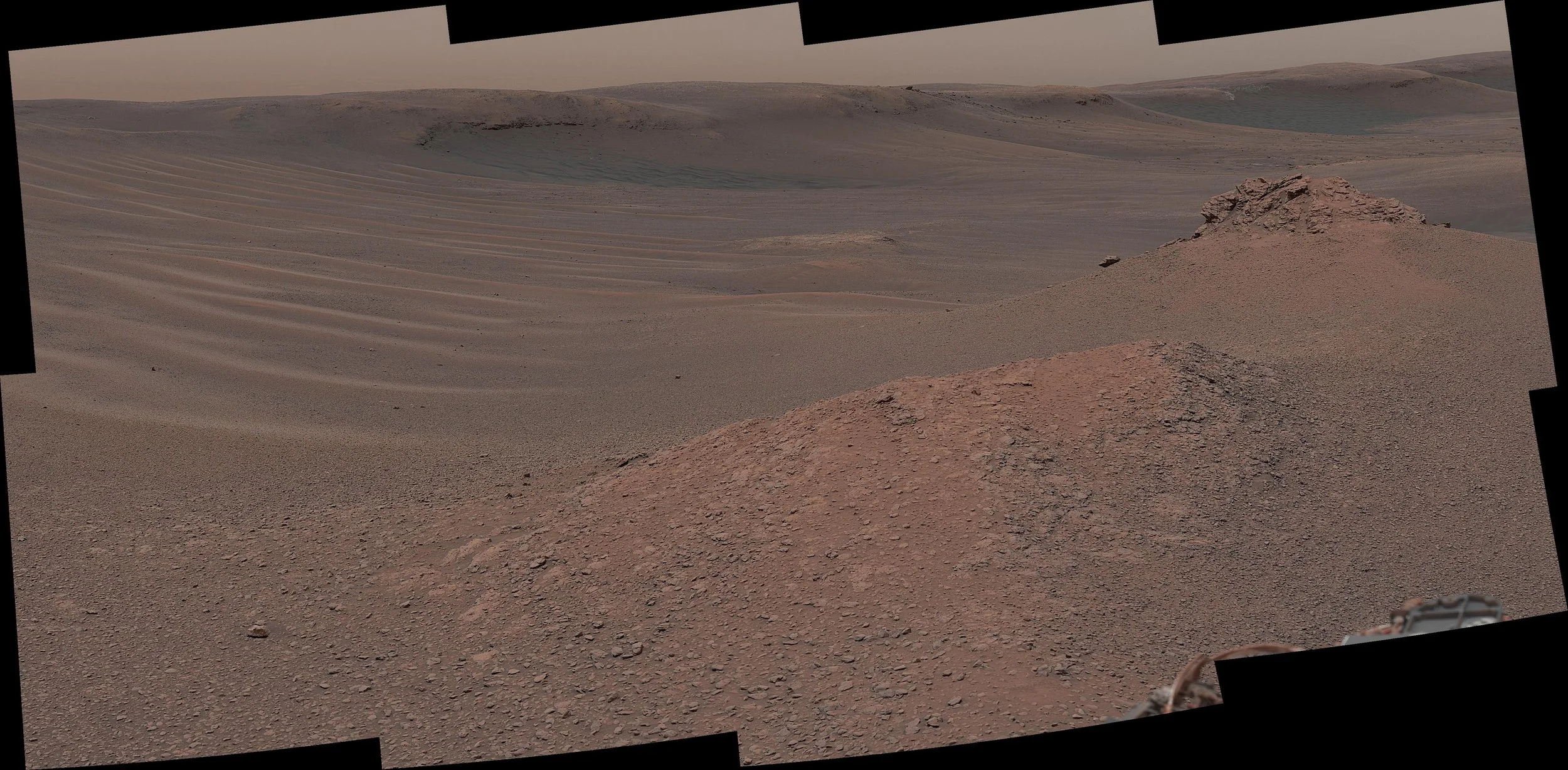 La cámara Mastcam del róver Curiosity de la NASA captó este mosaico durante la exploración de la “unidad rica en arcillas” el 3 de febrero de 2019 (sol 2309)