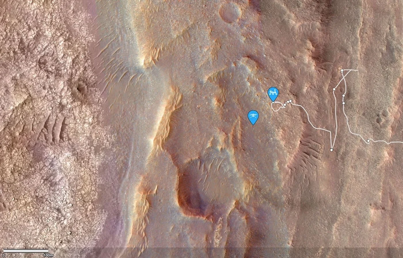 Vista orbital de la posición aproximada del róver Perseverance y del helicóptero Ingenuity en el cráter Jezero.
